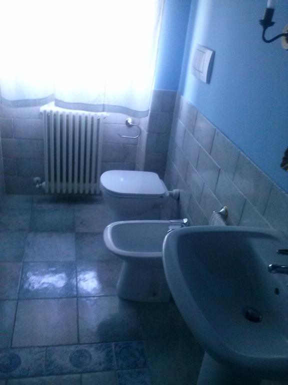 Villarondanella Fermo megye Szoba fotó
